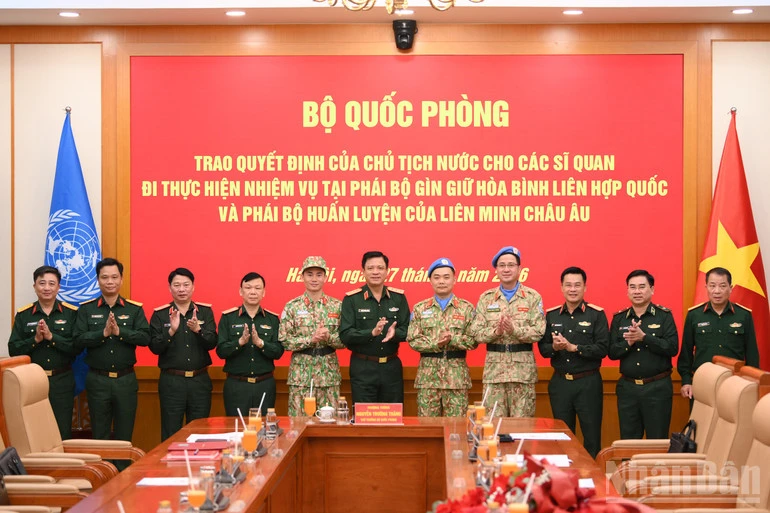 Chủ tịch nước cử hai sĩ quan tham gia hoạt động Gìn giữ hòa bình Liên hợp quốc Chủ tịch nước cử hai sĩ quan tham gia hoạt động Gìn giữ hòa bình Liên hợp quốc