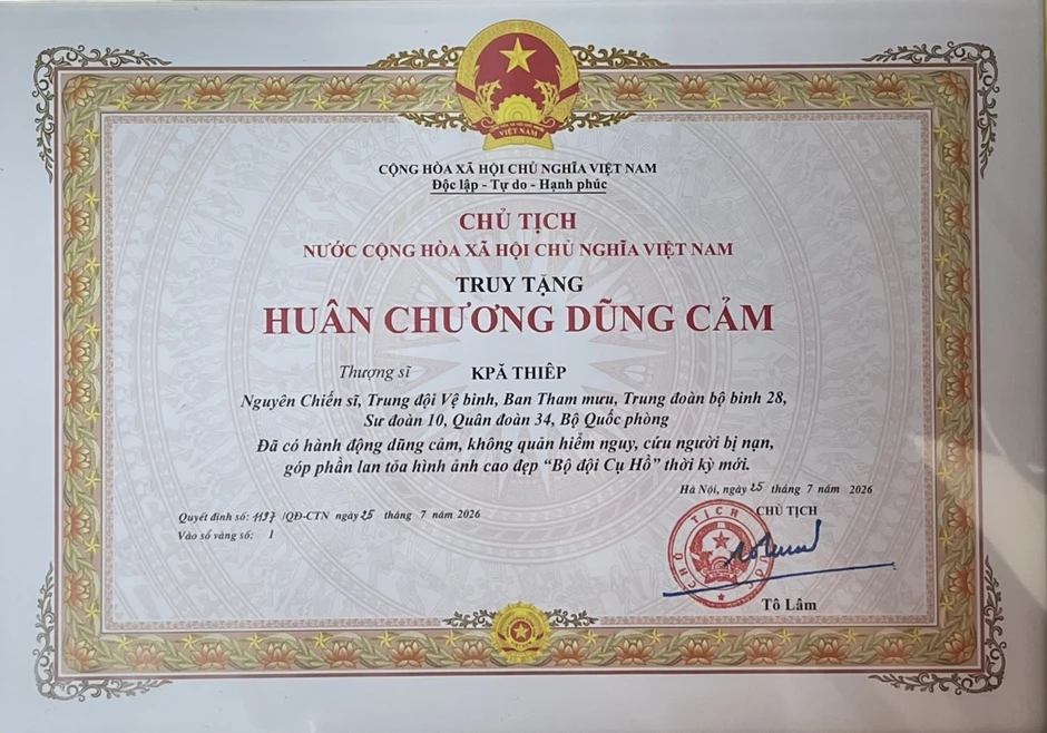 Chủ tịch nước quyết định truy tặng Huân chương Dũng cảm cho Thượng sĩ Kpă Thiêp Chủ tịch nước quyết định truy tặng Huân chương Dũng cảm cho Thượng sĩ Kpă Thiêp
