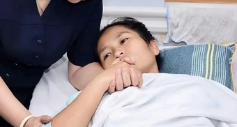 Chủ tịch nước tặng thưởng Huân chương Dũng cảm cho cô giáo Hoàng Thị Hiền