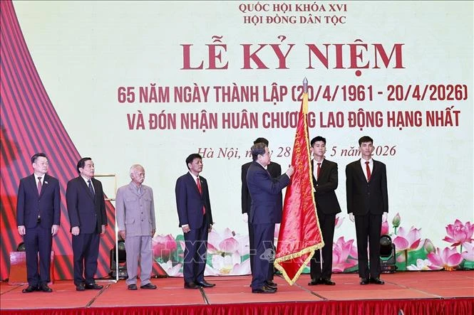 Chủ tịch Quốc hội: Bảo đảm chính sách dân tộc được thể hiện thực chất trong từng dự án luật, nghị quyết Chủ tịch Quốc hội: Bảo đảm chính sách dân tộc được thể hiện thực chất trong từng dự án luật, nghị quyết