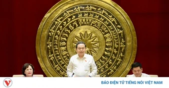 Chủ tịch Quốc hội: Cần chuyển từ "thẩm tra theo hồ sơ" sang "thẩm tra chính sách"