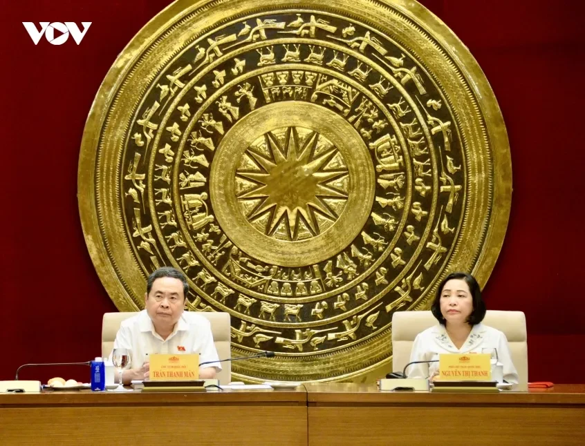 Chủ tịch Quốc hội: Cần phải có cách làm mới, suy nghĩ mới, hành động mới Chủ tịch Quốc hội: Cần phải có cách làm mới, suy nghĩ mới, hành động mới