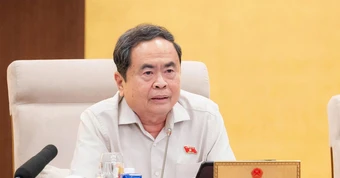 Chủ tịch Quốc hội: Cắt giảm thủ tục hành chính đừng để 'bình mới rượu cũ'