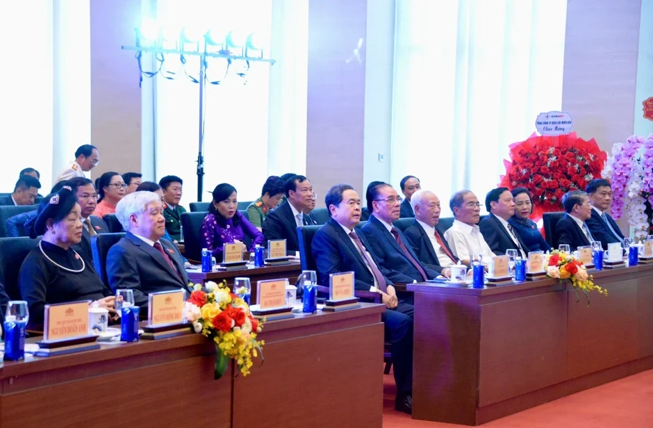 Chủ tịch Quốc hội: Chính sách dân tộc được thể hiện đầy đủ, trong từng dự án luật Chủ tịch Quốc hội: Chính sách dân tộc được thể hiện đầy đủ, trong từng dự án luật