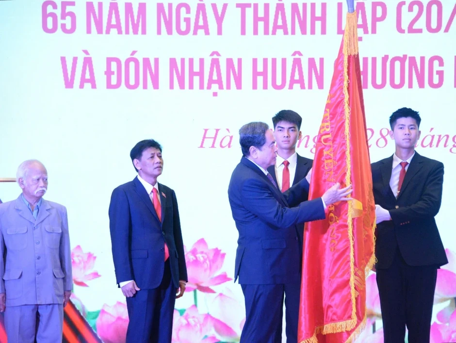 Chủ tịch Quốc hội: Chính sách dân tộc được thể hiện đầy đủ, trong từng dự án luật Chủ tịch Quốc hội: Chính sách dân tộc được thể hiện đầy đủ, trong từng dự án luật