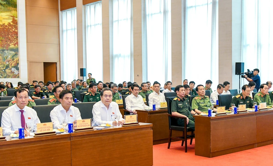Chủ tịch Quốc hội chứng kiến Lễ ký quy chế phối hợp trong lĩnh vực quốc phòng, an ninh và đối ngoại Chủ tịch Quốc hội chứng kiến Lễ ký quy chế phối hợp trong lĩnh vực quốc phòng, an ninh và đối ngoại