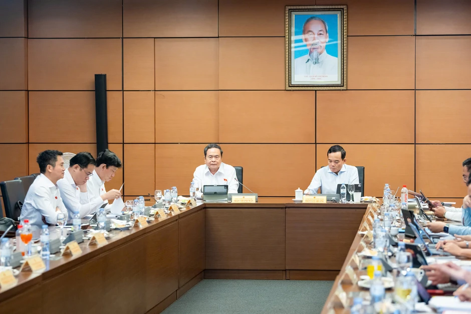 Chủ tịch Quốc hội: Chuyển từ quản lý ngân sách theo đầu vào sang quản lý gắn với mục tiêu, kết quả đầu ra Chủ tịch Quốc hội: Chuyển từ quản lý ngân sách theo đầu vào sang quản lý gắn với mục tiêu, kết quả đầu ra