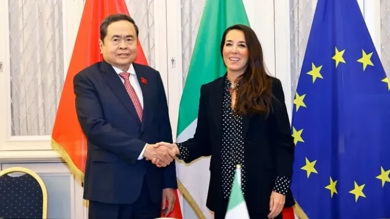 Chủ tịch Quốc hội đề nghị Italy có chính sách miễn thị thực cho công dân Việt Nam