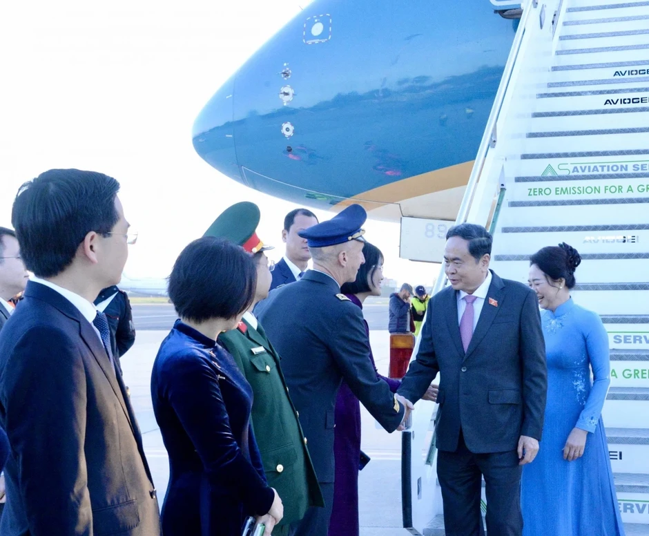 Chủ tịch Quốc hội đến Rome, bắt đầu chuyến thăm chính thức Cộng hòa Italia Chủ tịch Quốc hội đến Rome, bắt đầu chuyến thăm chính thức Cộng hòa Italia