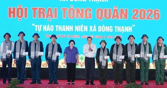 Chủ tịch Quốc hội động viên thanh niên TPHCM lên đường nhập ngũ