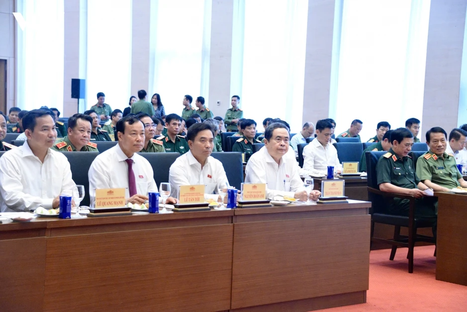 Chủ tịch Quốc hội dự Lễ ký kết quy chế phối hợp về Quốc phòng, An ninh và Đối ngoại Chủ tịch Quốc hội dự Lễ ký kết quy chế phối hợp về Quốc phòng, An ninh và Đối ngoại