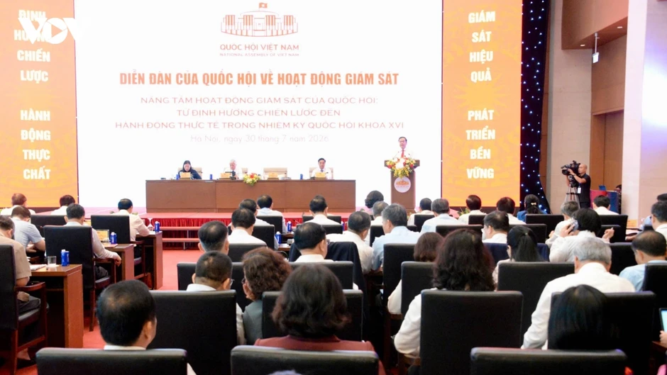 Chủ tịch Quốc hội: Giám sát phải tháo gỡ điểm nghẽn, cảnh báo rủi ro Chủ tịch Quốc hội: Giám sát phải tháo gỡ điểm nghẽn, cảnh báo rủi ro