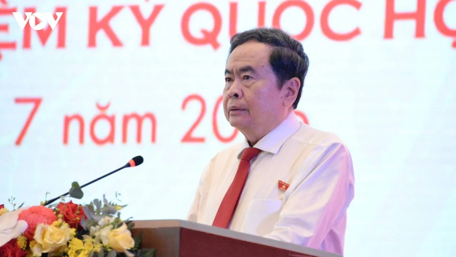 Chủ tịch Quốc hội: Giám sát phải tháo gỡ điểm nghẽn, cảnh báo rủi ro Chủ tịch Quốc hội: Giám sát phải tháo gỡ điểm nghẽn, cảnh báo rủi ro