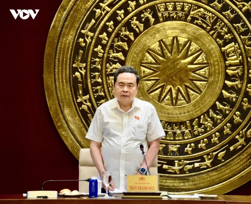 Chủ tịch Quốc hội: Giám sát phải thực chất, thường xuyên, thiết thực và hiệu quả Chủ tịch Quốc hội: Giám sát phải thực chất, thường xuyên, thiết thực và hiệu quả