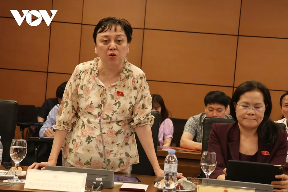 Chủ tịch Quốc hội: Khen thưởng cần dựa vào kết quả thực tế, linh hoạt, công bằng Chủ tịch Quốc hội: Khen thưởng cần dựa vào kết quả thực tế, linh hoạt, công bằng