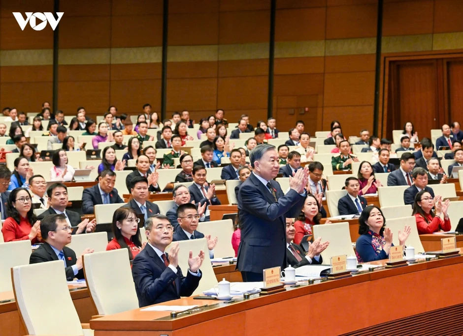 Chủ tịch Quốc hội: Không để thể chế là điểm nghẽn sự phát triển nhanh, bền vững của đất nước Chủ tịch Quốc hội: Không để thể chế là điểm nghẽn sự phát triển nhanh, bền vững của đất nước