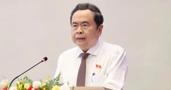 Chủ tịch Quốc hội: Không “theo kịp cuộc sống” bằng việc sửa luật liên tục