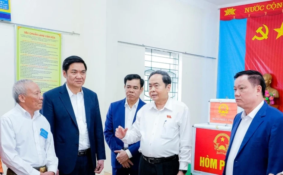 Chủ tịch Quốc hội kiểm tra công tác chuẩn bị bầu cử tại Nghệ An Chủ tịch Quốc hội kiểm tra công tác chuẩn bị bầu cử tại Nghệ An