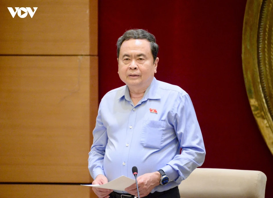 Chủ tịch Quốc hội làm việc với Thường trực Ủy ban Pháp luật và Tư pháp Chủ tịch Quốc hội làm việc với Thường trực Ủy ban Pháp luật và Tư pháp