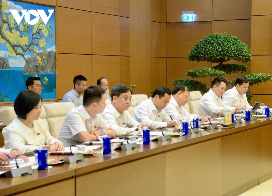 Chủ tịch Quốc hội làm việc với Ủy ban Quốc phòng, An ninh và Đối ngoại Chủ tịch Quốc hội làm việc với Ủy ban Quốc phòng, An ninh và Đối ngoại