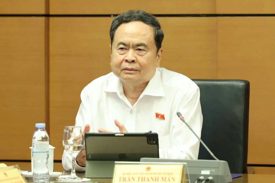 Chủ tịch Quốc hội: "Gian lận thi cử không chỉ đơn thuần là vấn đề đạo đức" Chủ tịch Quốc hội: "Gian lận thi cử không chỉ đơn thuần là vấn đề đạo đức"