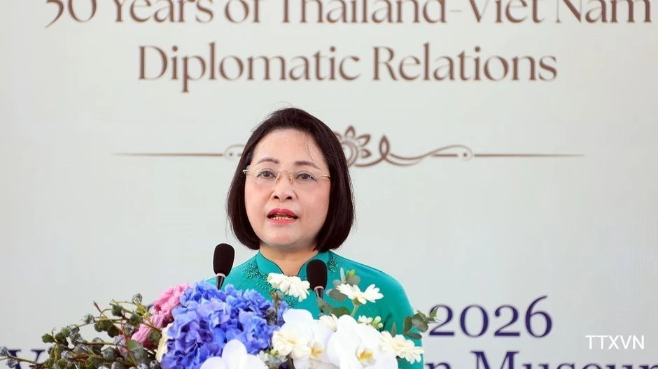 Chủ tịch Quốc hội Thái Lan dự lễ khai mạc Triển lãm kỷ niệm 50 năm thiết lập quan hệ ngoại giao Việt Nam-Thái Lan Chủ tịch Quốc hội Thái Lan dự lễ khai mạc Triển lãm kỷ niệm 50 năm thiết lập quan hệ ngoại giao Việt Nam-Thái Lan