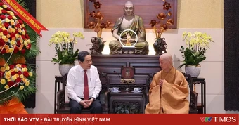 Chủ tịch Quốc hội thăm, chúc mừng Đức Pháp chủ Giáo hội Phật giáo Việt Nam