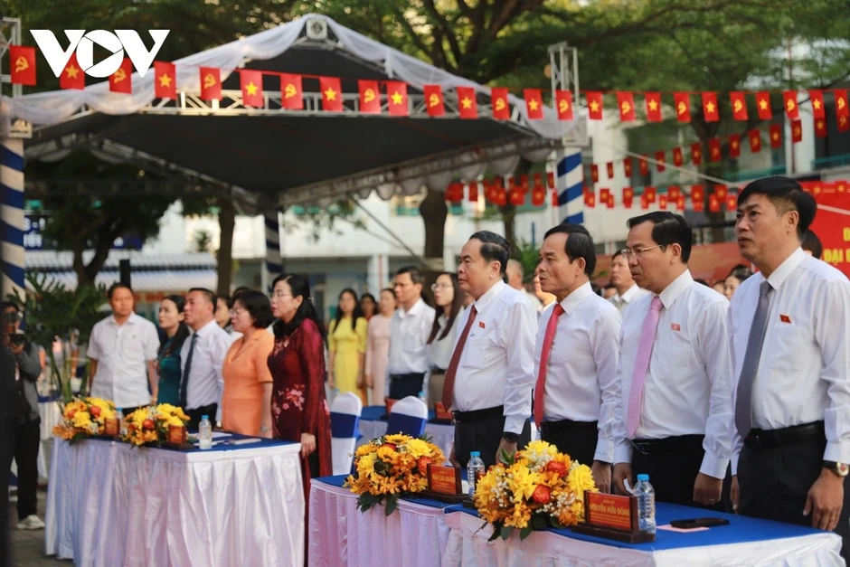 Chủ tịch Quốc hội thực hiện quyền bầu cử tại xã Hóc Môn, TP.HCM Chủ tịch Quốc hội thực hiện quyền bầu cử tại xã Hóc Môn, TP.HCM