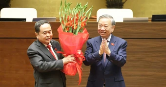 Chủ tịch Quốc hội: 'Tôi nguyện cống hiến hết sức mình phụng sự Tổ quốc, nhân dân'