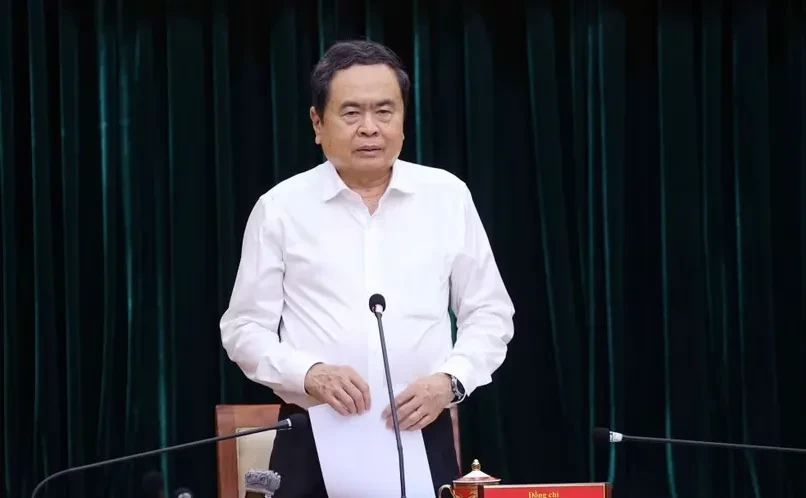 Chủ tịch Quốc hội: TP Hồ Chí Minh khẩn trương hoàn thiện dự thảo Luật Đô thị đặc biệt Chủ tịch Quốc hội: TP Hồ Chí Minh khẩn trương hoàn thiện dự thảo Luật Đô thị đặc biệt