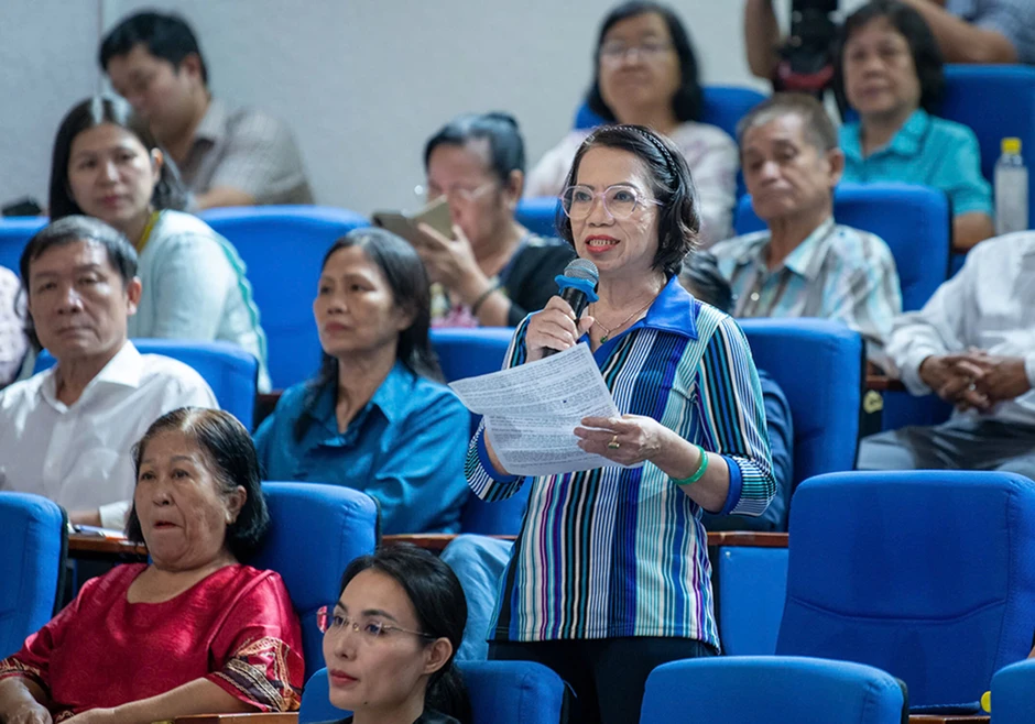 Chủ tịch Quốc hội: TPHCM cần tăng trưởng mạnh mẽ hơn nữa Chủ tịch Quốc hội: TPHCM cần tăng trưởng mạnh mẽ hơn nữa