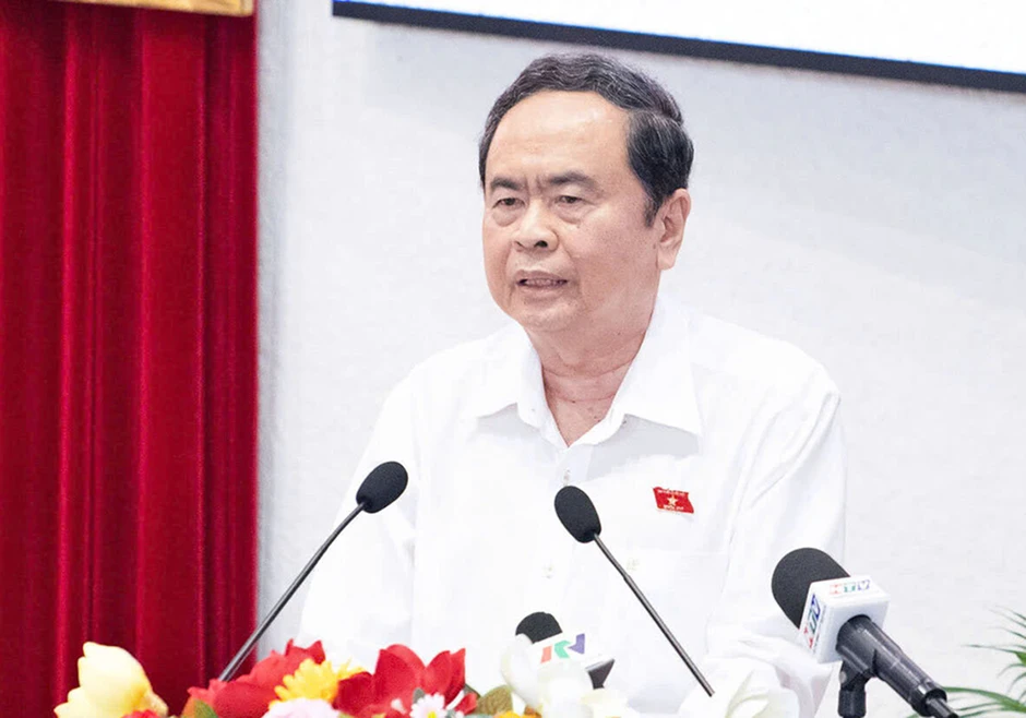 Chủ tịch Quốc hội: TPHCM cần tăng trưởng mạnh mẽ hơn nữa Chủ tịch Quốc hội: TPHCM cần tăng trưởng mạnh mẽ hơn nữa