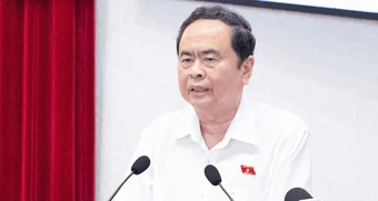 Chủ tịch Quốc hội: TPHCM cần tăng trưởng mạnh mẽ hơn nữa