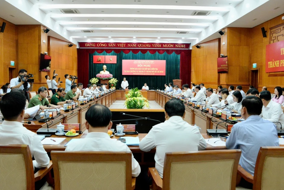 Chủ tịch Quốc hội: TP.HCM khẩn trương hoàn thiện dự thảo Luật Đô thị đặc biệt