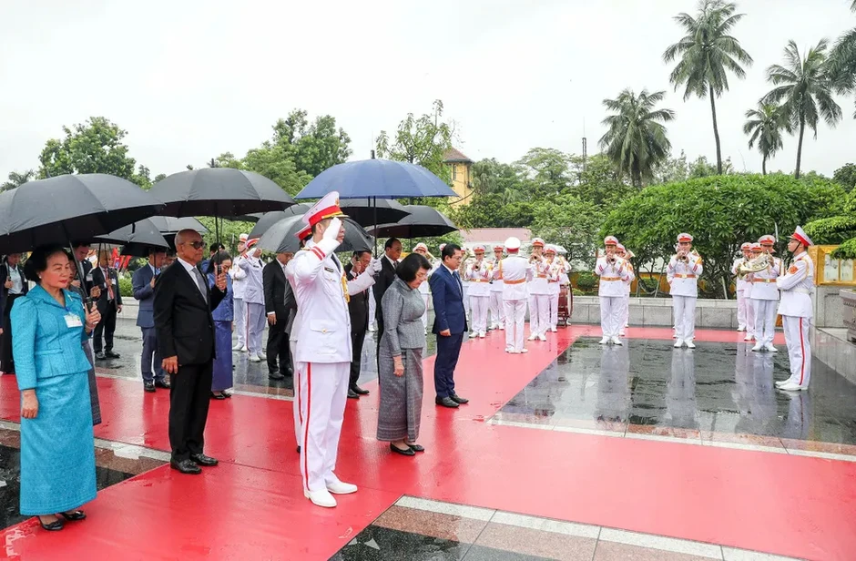 Chủ tịch Quốc hội Trần Thanh Mẫn chủ trì lễ đón Chủ tịch Quốc hội Campuchia Samdech Khuon Sudary Chủ tịch Quốc hội Trần Thanh Mẫn chủ trì lễ đón Chủ tịch Quốc hội Campuchia Samdech Khuon Sudary