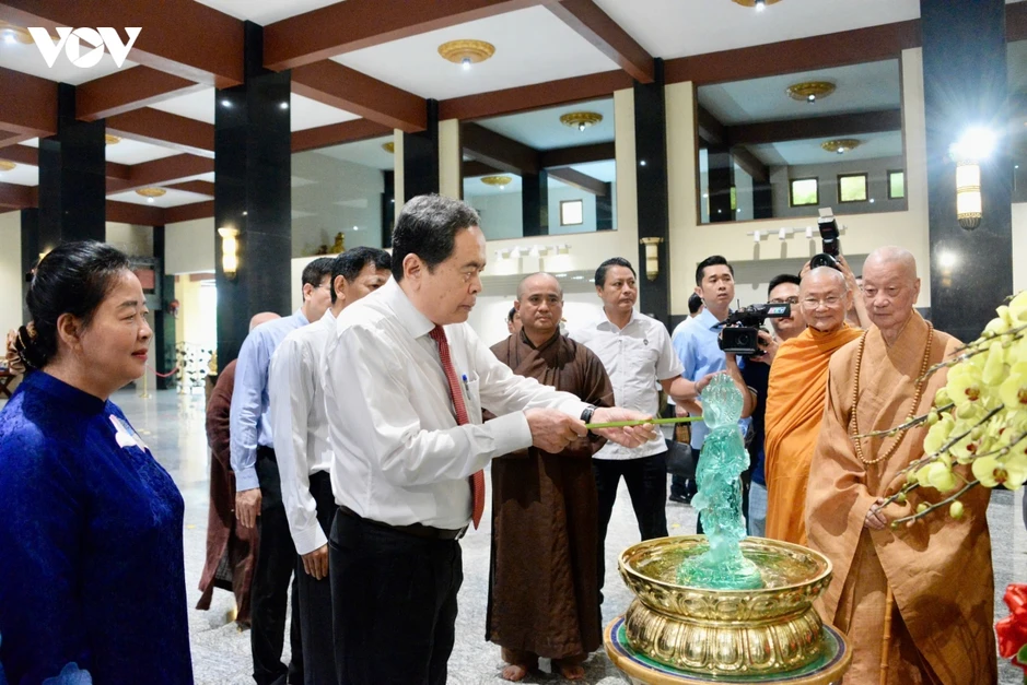 Chủ tịch Quốc hội Trần Thanh Mẫn chúc mừng Đại lễ Phật đản tại TP. Hồ Chí Minh Chủ tịch Quốc hội Trần Thanh Mẫn chúc mừng Đại lễ Phật đản tại TP. Hồ Chí Minh