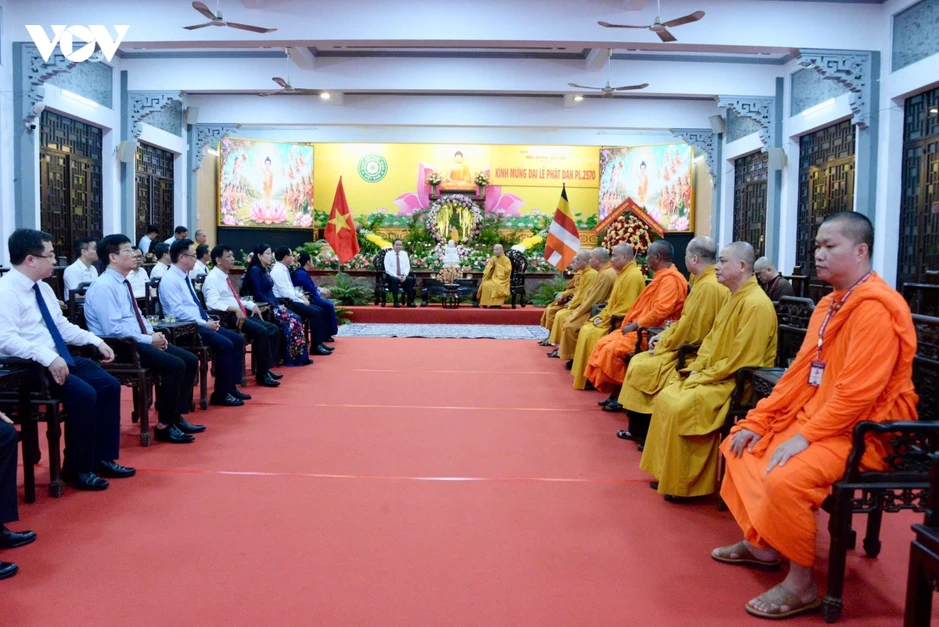 Chủ tịch Quốc hội Trần Thanh Mẫn chúc mừng Đại lễ Phật đản tại TP. Hồ Chí Minh Chủ tịch Quốc hội Trần Thanh Mẫn chúc mừng Đại lễ Phật đản tại TP. Hồ Chí Minh