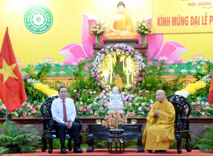 Chủ tịch Quốc hội Trần Thanh Mẫn chúc mừng Đại lễ Phật đản tại TP.HCM Chủ tịch Quốc hội Trần Thanh Mẫn chúc mừng Đại lễ Phật đản tại TP.HCM