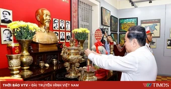 Chủ tịch Quốc hội Trần Thanh Mẫn dâng hương tại Di tích lịch sử văn hóa quốc gia Dinh quận Hóc Môn