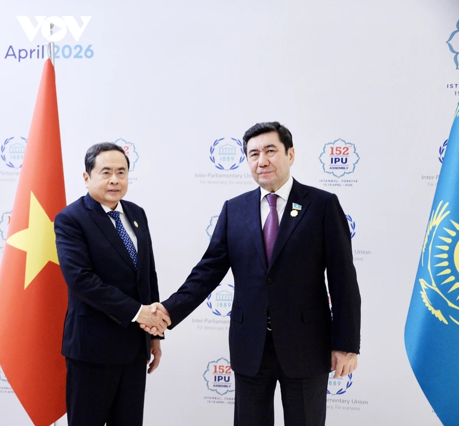 Chủ tịch Quốc hội Trần Thanh Mẫn gặp Chủ tịch Hạ viện Kazakhstan Yerlan Koshanov Chủ tịch Quốc hội Trần Thanh Mẫn gặp Chủ tịch Hạ viện Kazakhstan Yerlan Koshanov