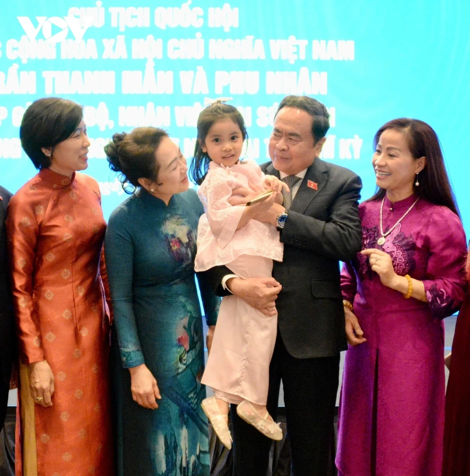 Chủ tịch Quốc hội Trần Thanh Mẫn gặp cộng đồng người Việt Nam tại Thổ Nhĩ Kỳ Chủ tịch Quốc hội Trần Thanh Mẫn gặp cộng đồng người Việt Nam tại Thổ Nhĩ Kỳ