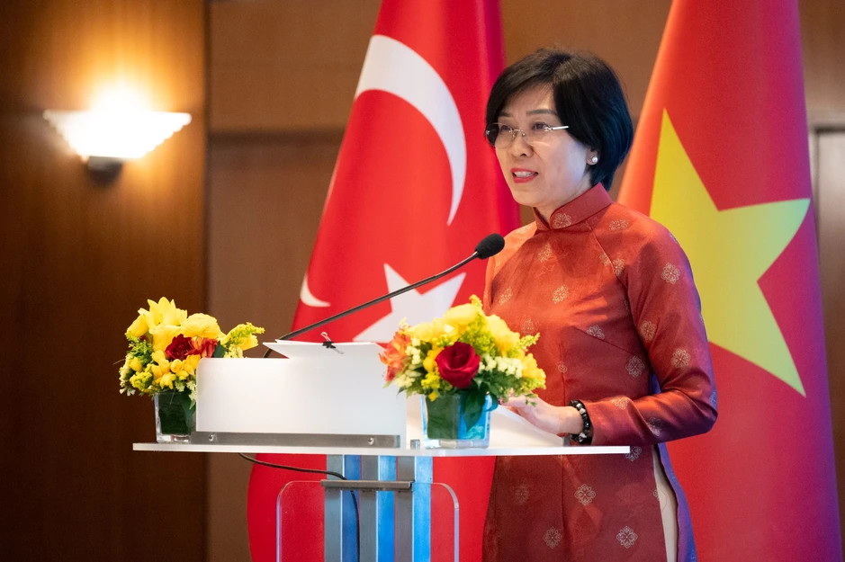 Chủ tịch Quốc hội Trần Thanh Mẫn gặp mặt cộng đồng người Việt ở Thổ Nhĩ Kỳ Chủ tịch Quốc hội Trần Thanh Mẫn gặp mặt cộng đồng người Việt ở Thổ Nhĩ Kỳ
