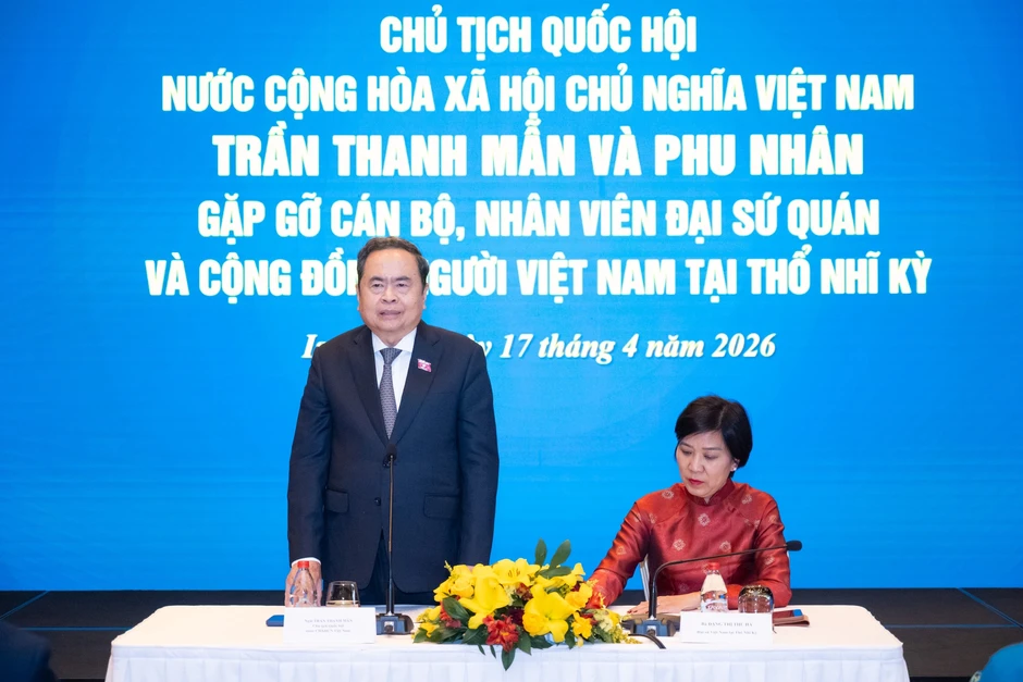 Chủ tịch Quốc hội Trần Thanh Mẫn gặp mặt cộng đồng người Việt ở Thổ Nhĩ Kỳ Chủ tịch Quốc hội Trần Thanh Mẫn gặp mặt cộng đồng người Việt ở Thổ Nhĩ Kỳ