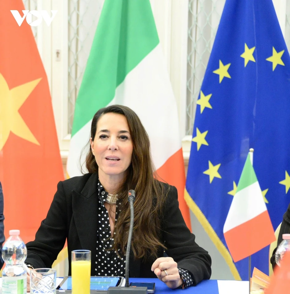 Chủ tịch Quốc hội Trần Thanh Mẫn gặp Phó Chủ tịch Thượng viện Italia