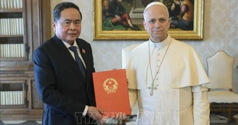 Chủ tịch Quốc hội Trần Thanh Mẫn hội kiến Giáo hoàng Tòa thánh Vatican Leo XIV và Thủ tướng Tòa thánh, Hồng y Pietro Parolin