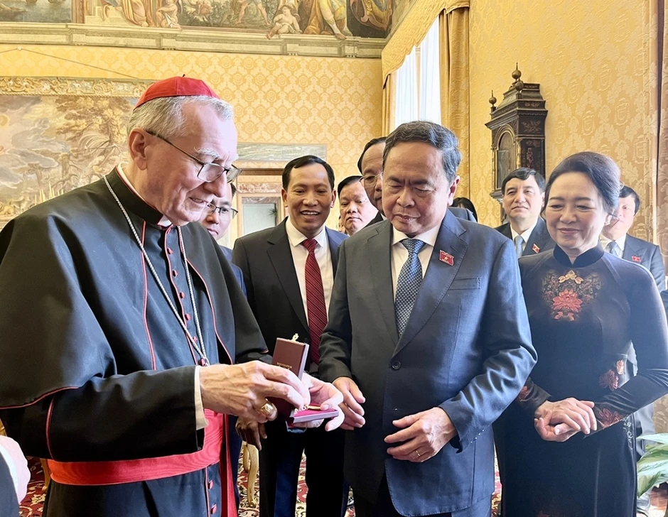 Chủ tịch Quốc hội Trần Thanh Mẫn hội kiến Thủ tướng Tòa thánh Vatican