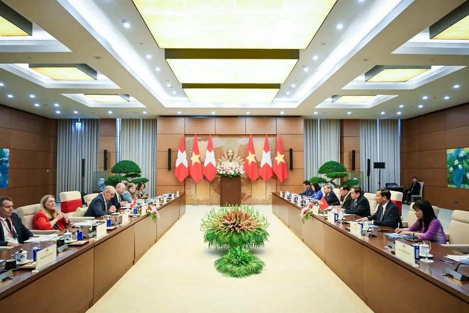 Chủ tịch Quốc hội Trần Thanh Mẫn hội kiến Tổng thống Thụy Sĩ Guy Parmelin Chủ tịch Quốc hội Trần Thanh Mẫn hội kiến Tổng thống Thụy Sĩ Guy Parmelin