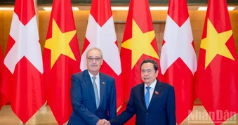 Chủ tịch Quốc hội Trần Thanh Mẫn hội kiến Tổng thống Thụy Sĩ Guy Parmelin
