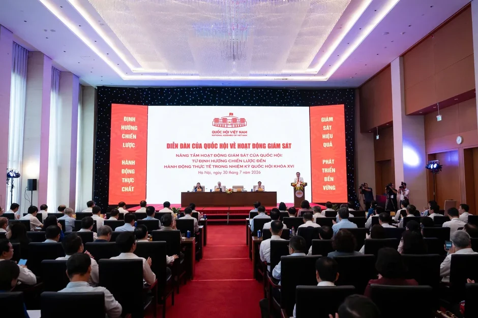 Chủ tịch Quốc hội Trần Thanh Mẫn: Không thể giám sát những vấn đề mới bằng tư duy và phương thức cũ Chủ tịch Quốc hội Trần Thanh Mẫn: Không thể giám sát những vấn đề mới bằng tư duy và phương thức cũ