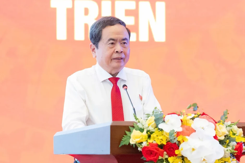 Chủ tịch Quốc hội Trần Thanh Mẫn: Không thể giám sát những vấn đề mới bằng tư duy và phương thức cũ Chủ tịch Quốc hội Trần Thanh Mẫn: Không thể giám sát những vấn đề mới bằng tư duy và phương thức cũ